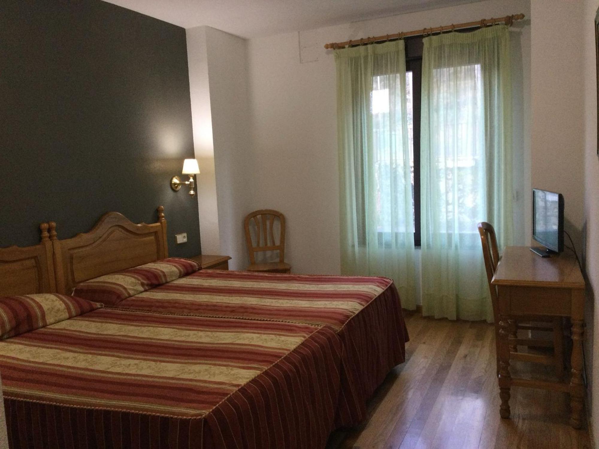 Hotel Cinco Castanos Candelario Exteriér fotografie